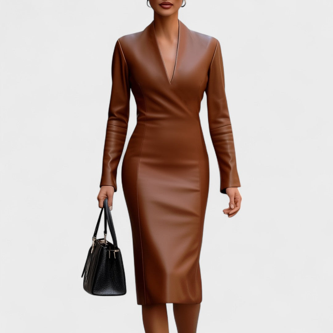 Lada - Oblikovana obleka iz umetnega usnja