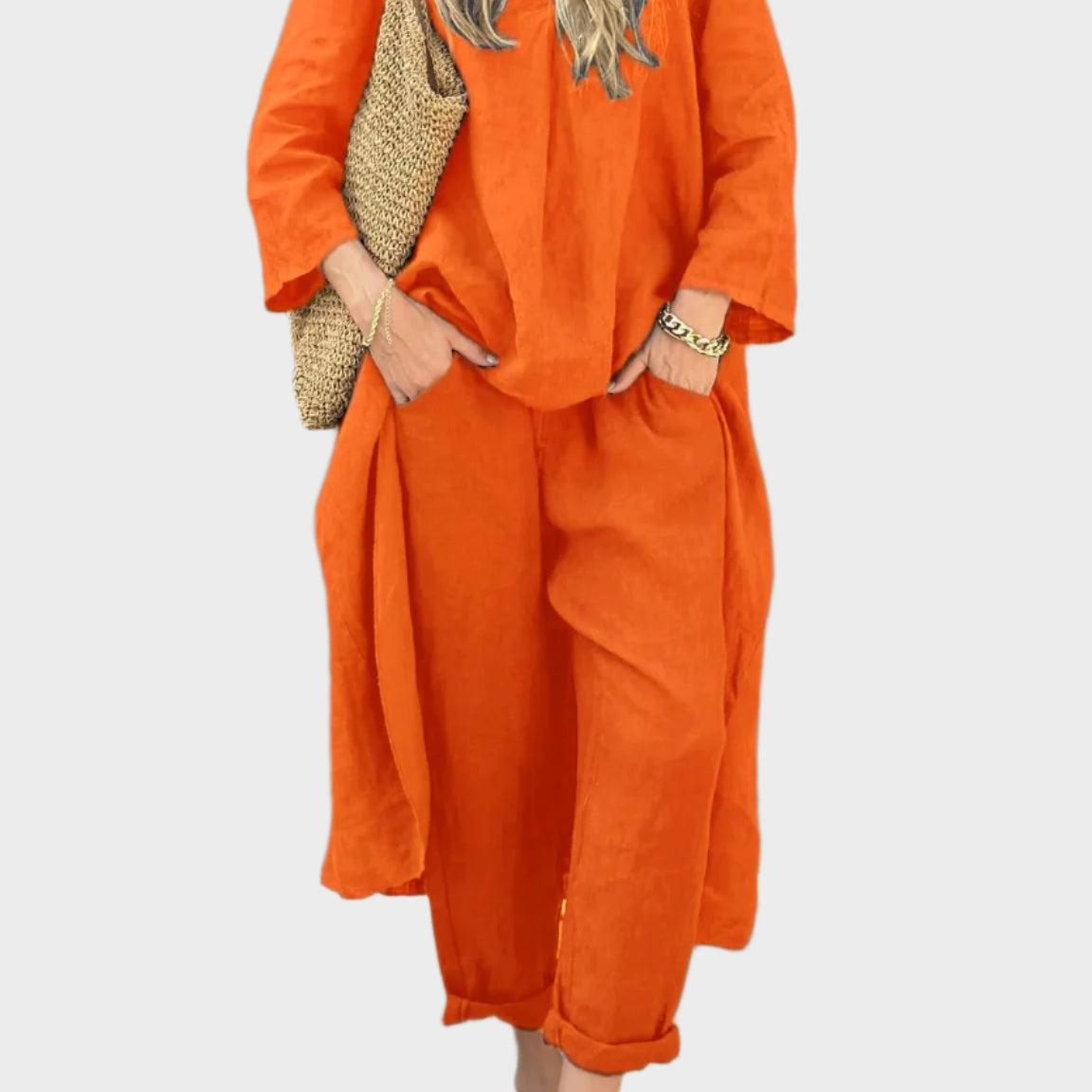 Elegantna in Udobna Komplet