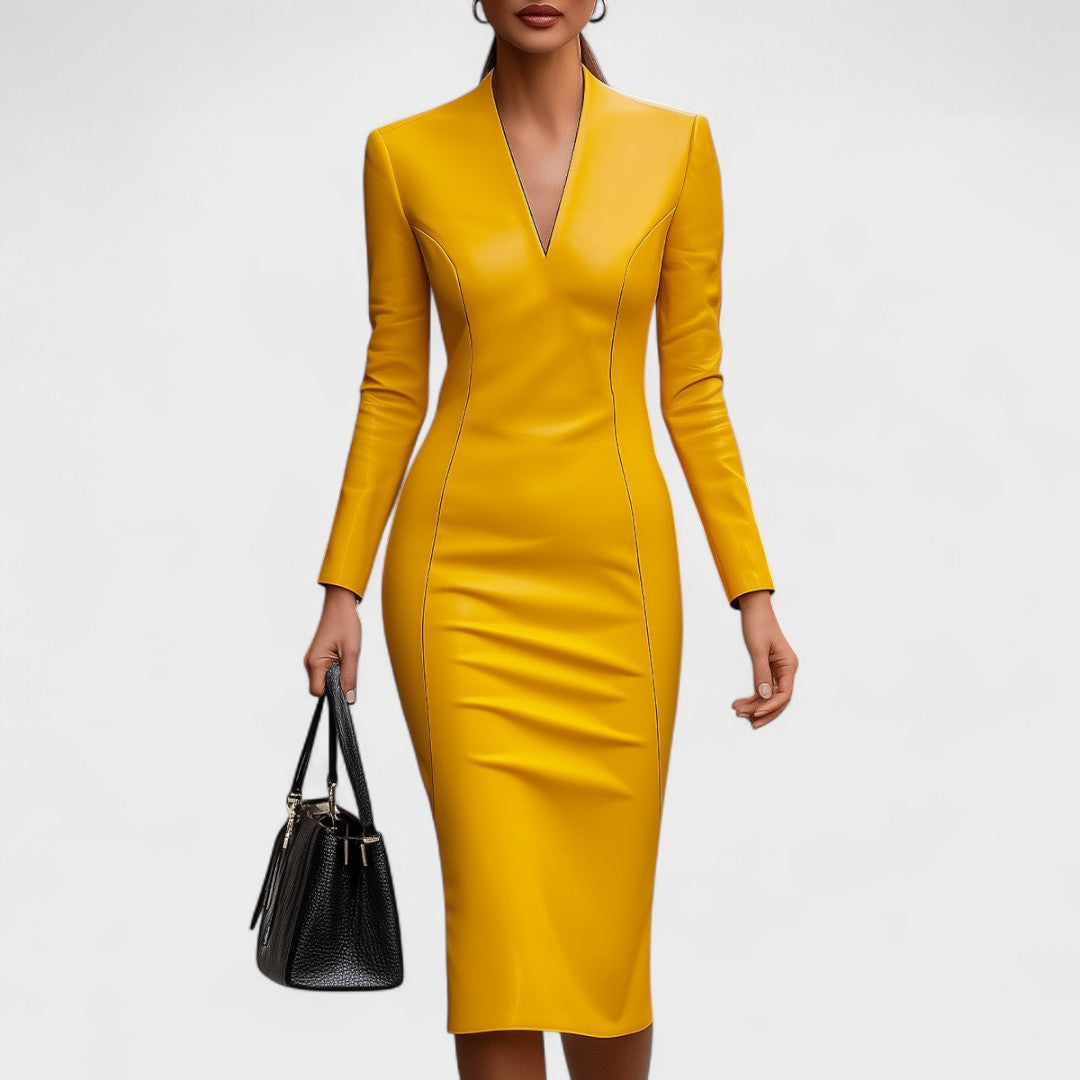 Lada - Oblikovana obleka iz umetnega usnja