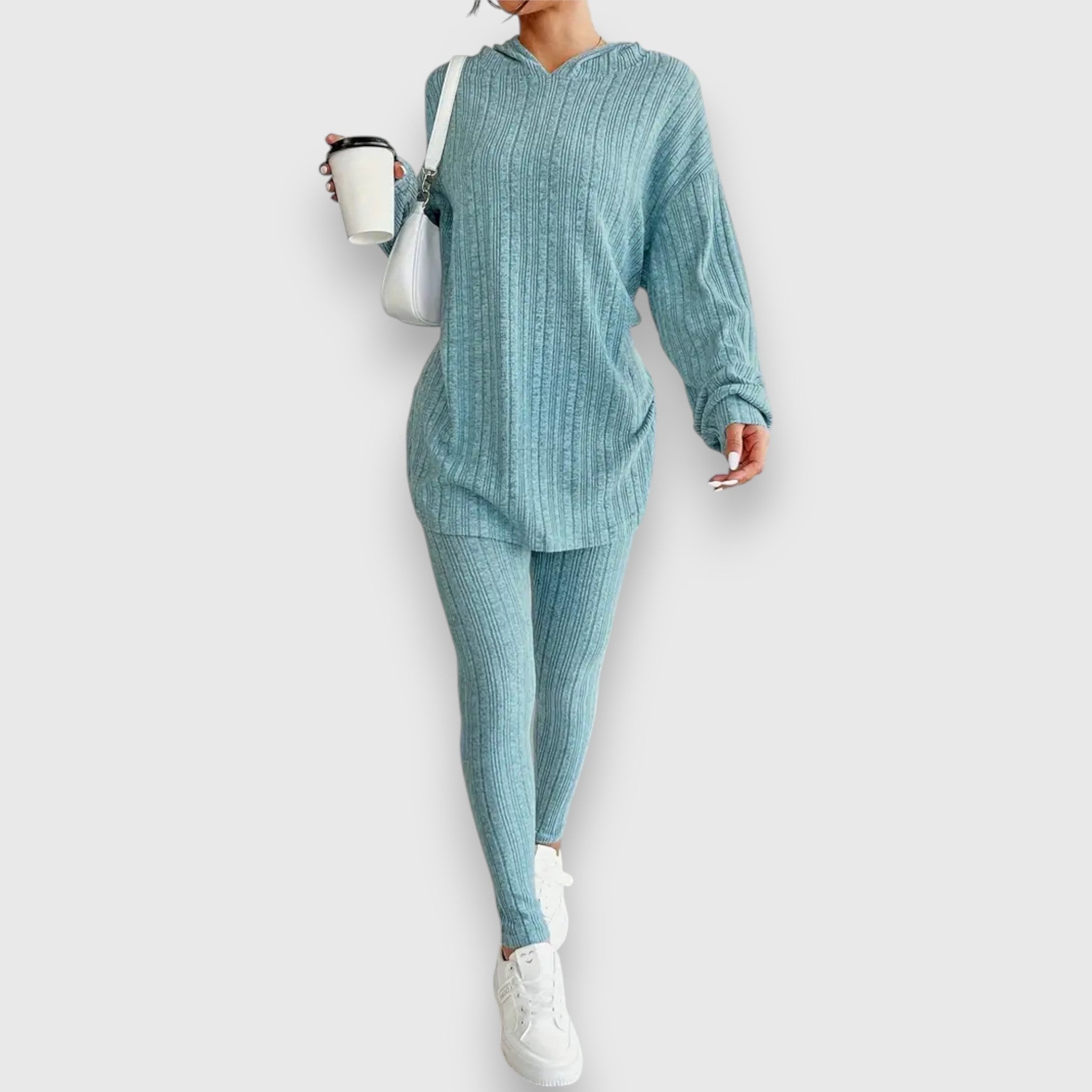 Praktičen Dvodelni Set