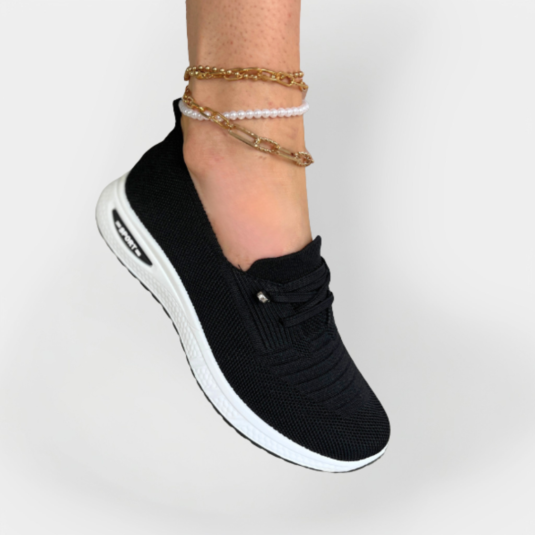 Športni čevlji z lahkotno tkanino in prilagodljivim podplatom