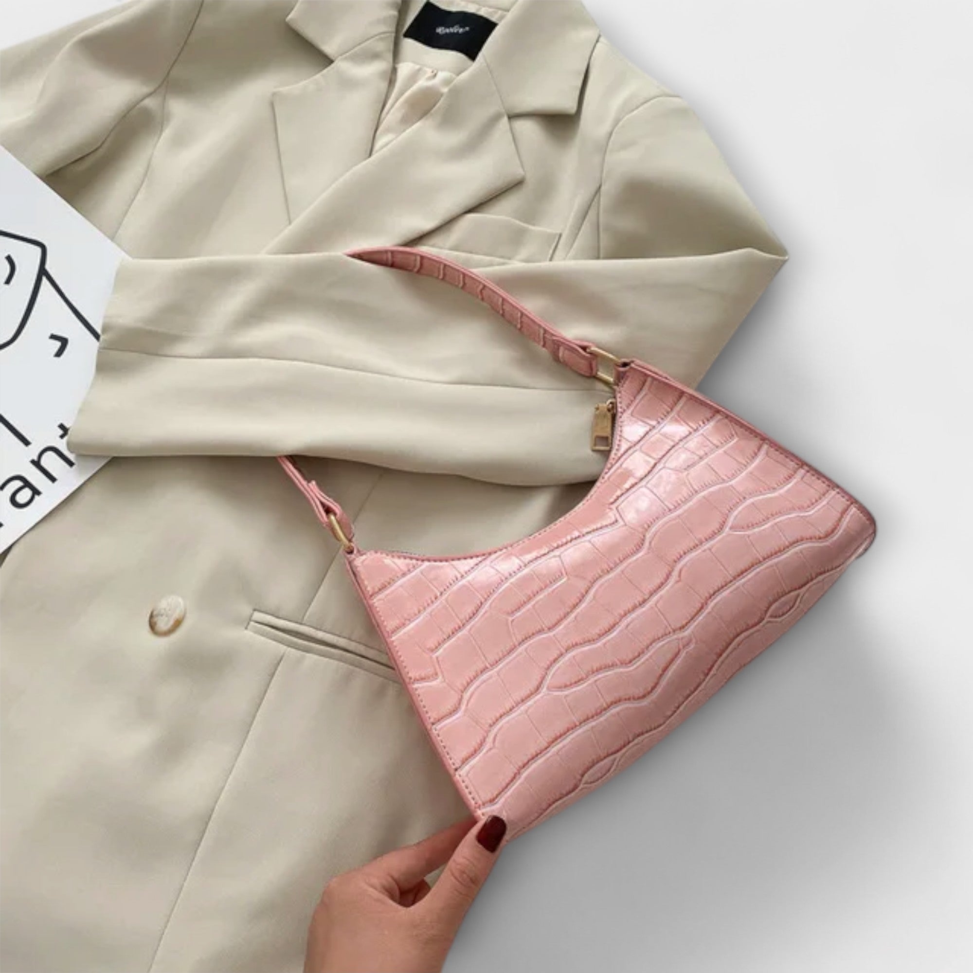 Bernarda - Elegantna Usnjena Torba s Sjajem