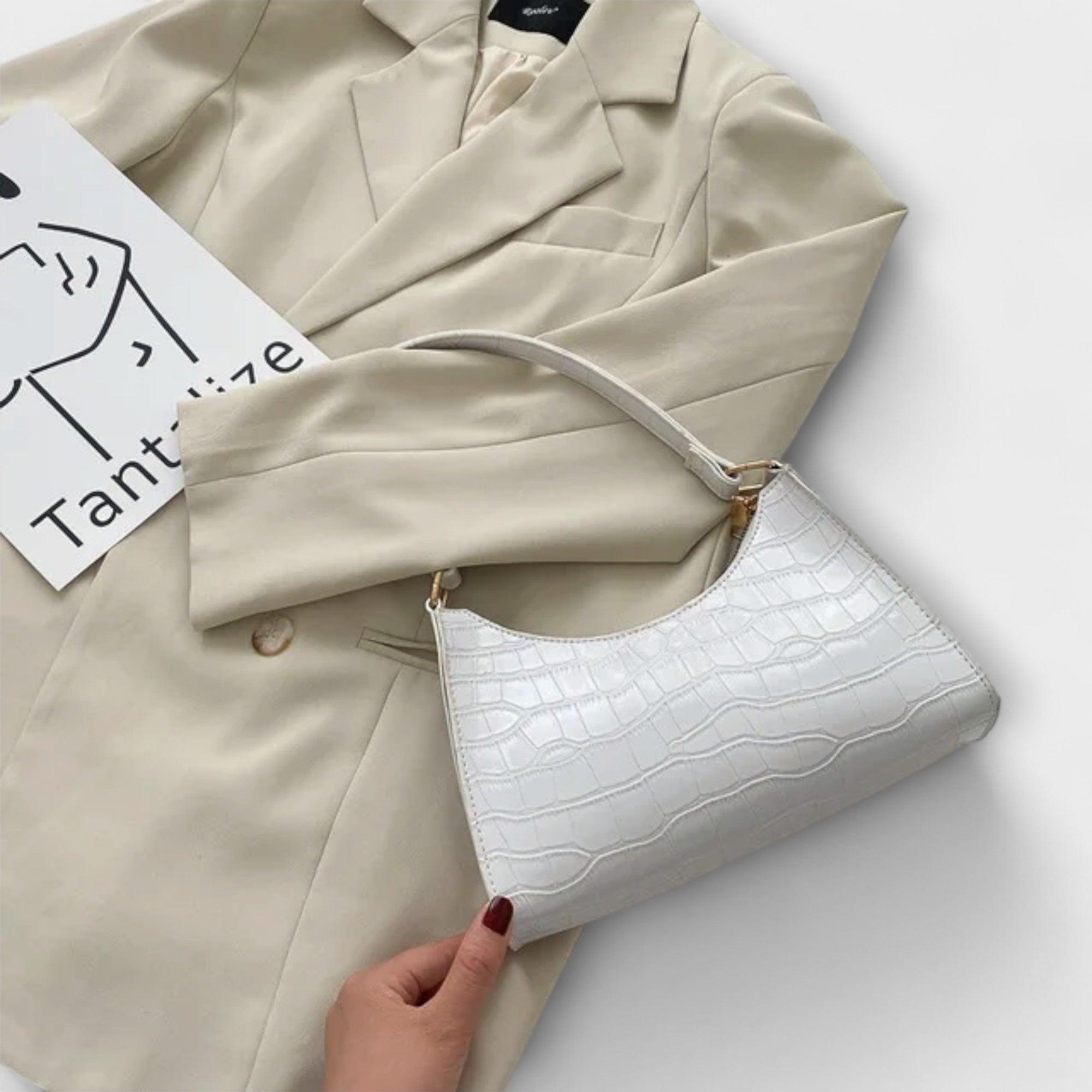 Bernarda - Elegantna Usnjena Torba s Sjajem