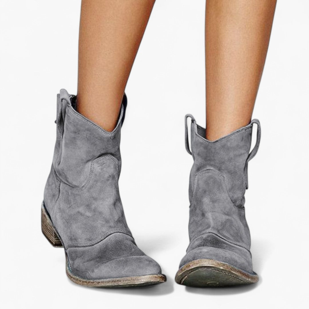 Kamilė – brezčasni škornji