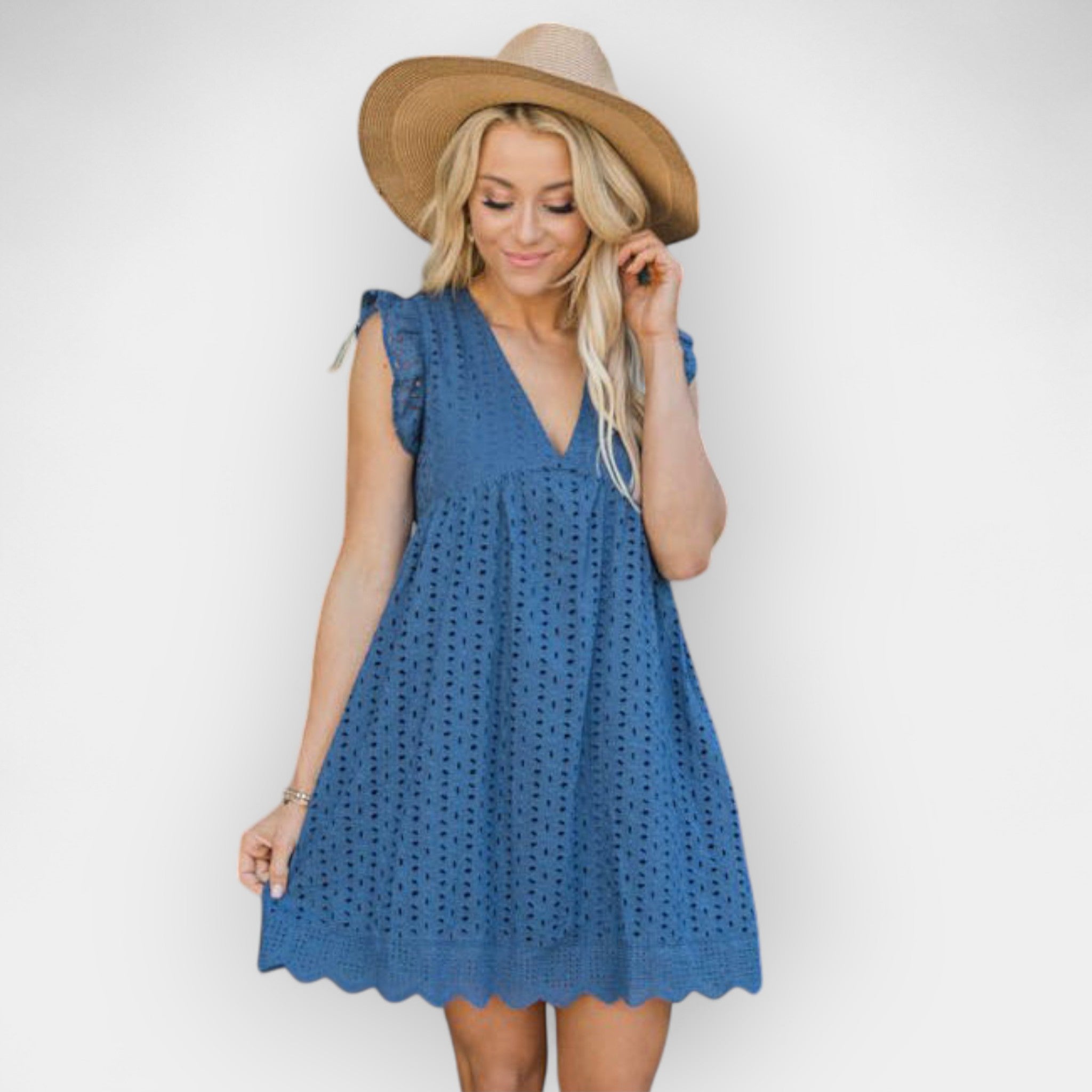 Poletna obleka s skritimi kratkimi hlačami in žepi